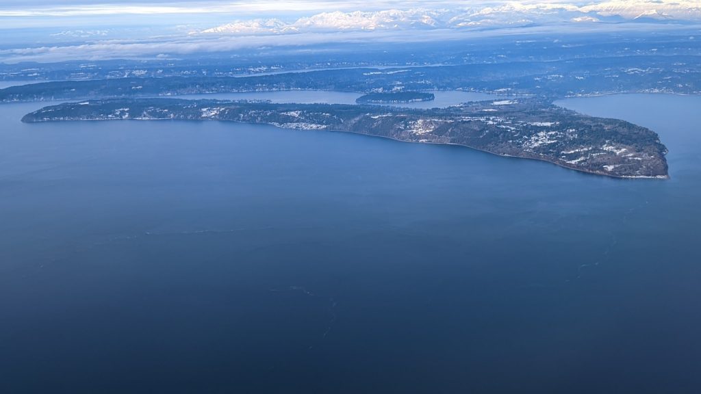 maury island, where dahl experienced the phenomenon that would lead to a visit from the men in black