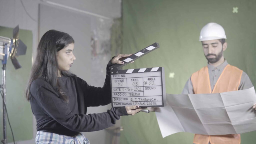 Behind the scenes 3